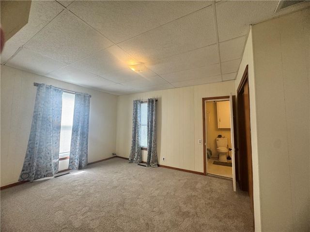 604 N Kentucky Street, Adrian, MO 64720