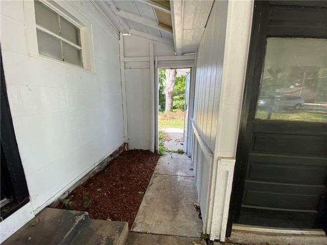 604 N Kentucky Street, Adrian, MO 64720