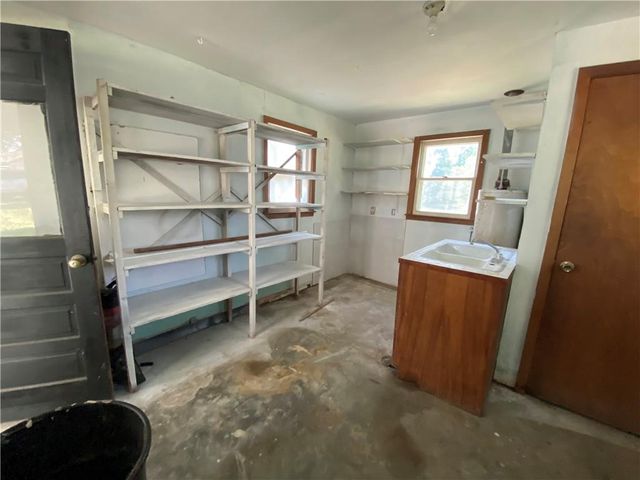 604 N Kentucky Street, Adrian, MO 64720