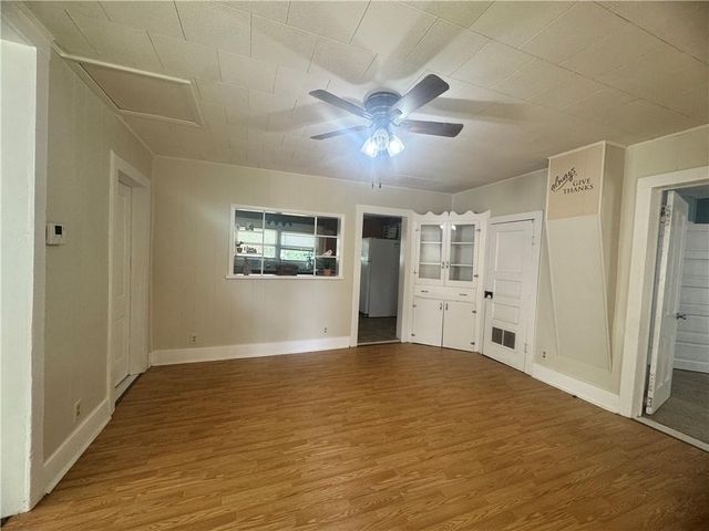 604 N Kentucky Street, Adrian, MO 64720