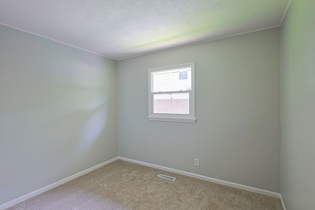 414 Tulsa Avenue, Carpentersville, IL 60110