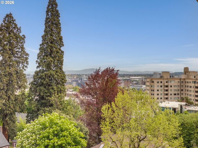 2245 Sw PARK Pl 6A, Portland, OR 97205