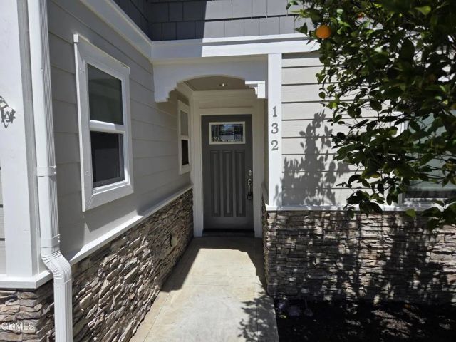 132 Hayes Avenue, Ventura, CA 93003