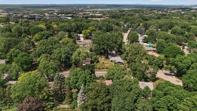 12905 Viking Drive, Burnsville, MN 55337