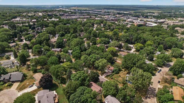 12905 Viking Drive, Burnsville, MN 55337