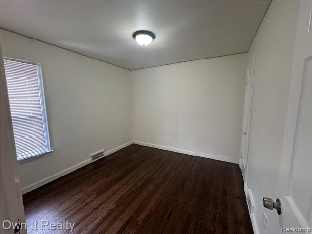 8083 Mendota Street, Detroit, MI 48204