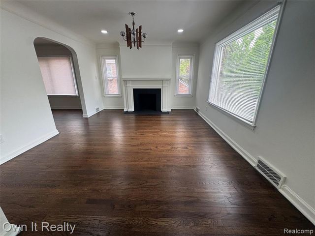 8083 Mendota Street, Detroit, MI 48204