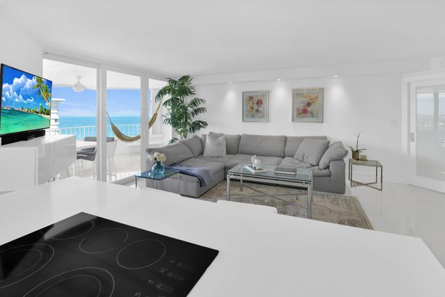 550 S Ocean Boulevard 2203, Boca Raton, FL 33432