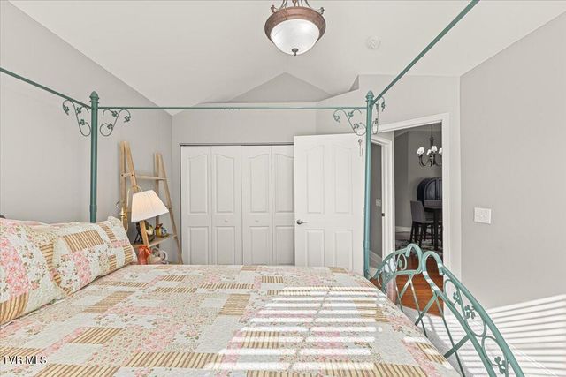 238 Avonlea Place 2-D, Johnson City, TN 37604