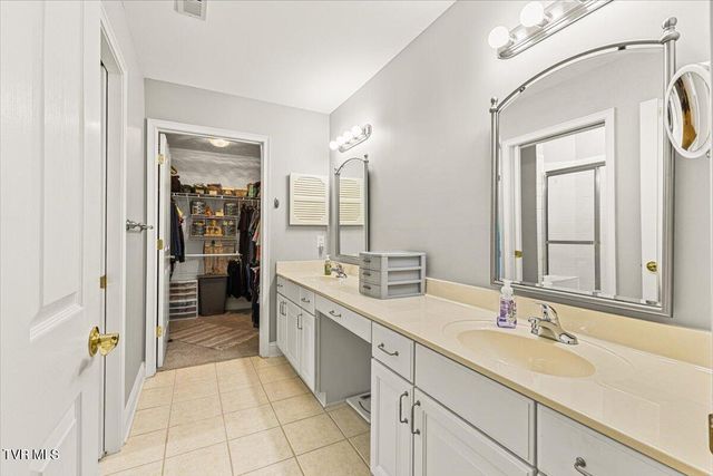 238 Avonlea Place 2-D, Johnson City, TN 37604