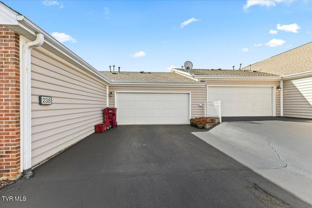 238 Avonlea Place 2-D, Johnson City, TN 37604