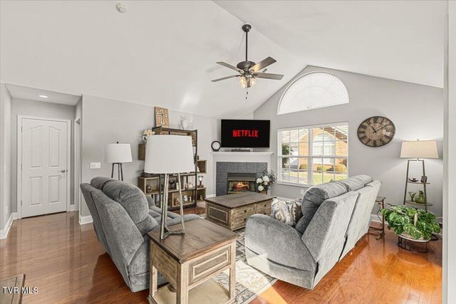 238 Avonlea Place 2-D, Johnson City, TN 37604