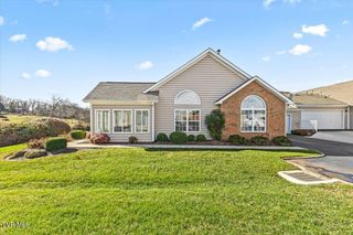 238 Avonlea Place 2-D, Johnson City, TN 37604