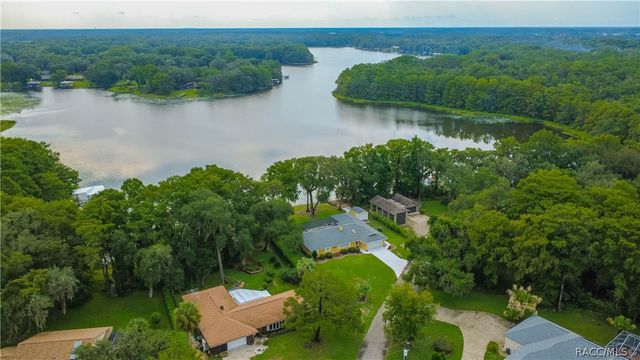 5225 S Covewood Terrace, Floral City, FL 34436