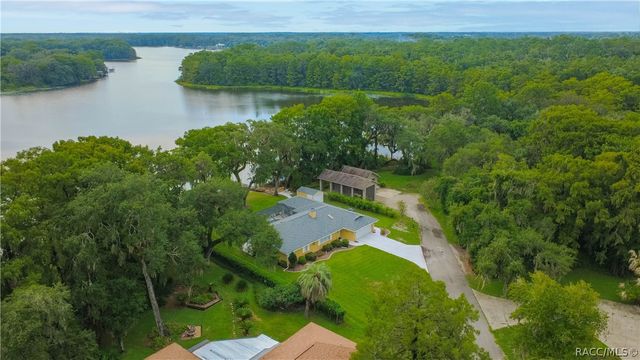 5225 S Covewood Terrace, Floral City, FL 34436