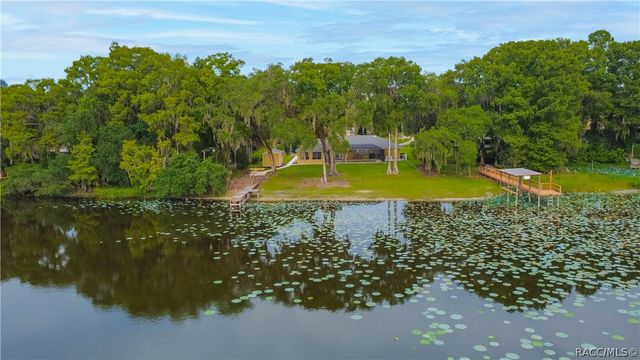 5225 S Covewood Terrace, Floral City, FL 34436
