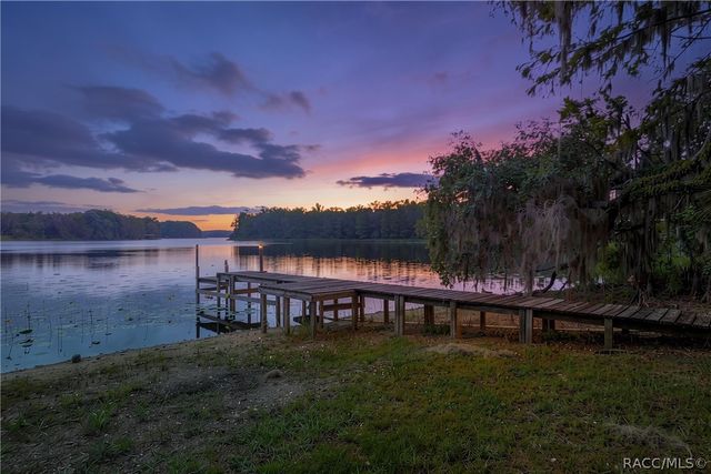 5225 S Covewood Terrace, Floral City, FL 34436