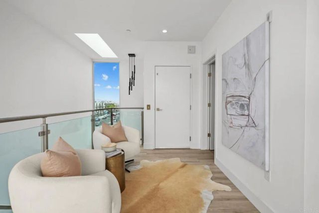 2646 State Street, Unit #D, Carlsbad, CA 92008