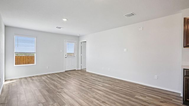1018 Firewheel DR, Killeen, TX 76543