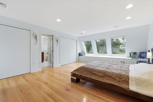 40 Lincoln Cir E, Andover, MA 01810