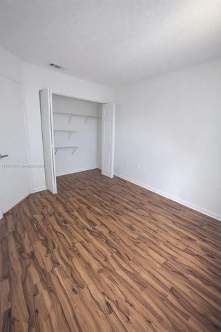 15761 SW 137 ave 202, Miami, FL 33177