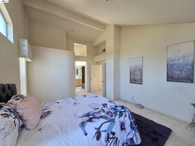 30330 Meridien Cir, Union City, CA 94587
