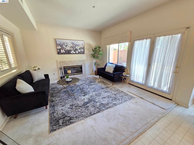 30330 Meridien Cir, Union City, CA 94587