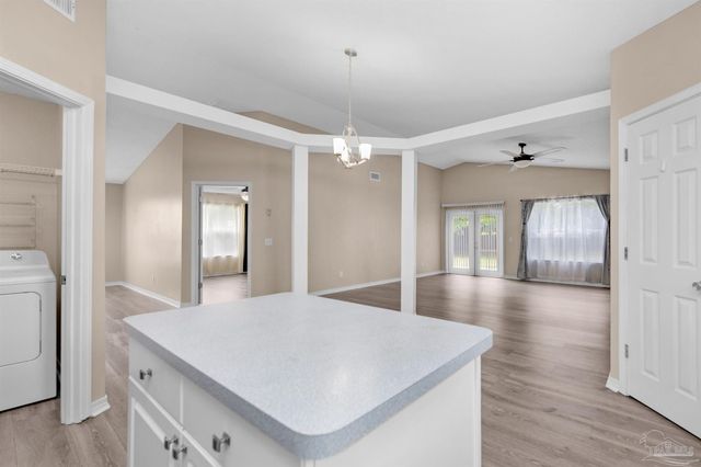 2227 Parker Pl Ct, Navarre, FL 32566