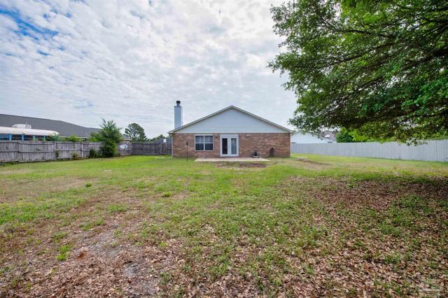 2227 Parker Pl Ct, Navarre, FL 32566