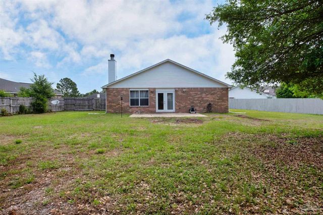 2227 Parker Pl Ct, Navarre, FL 32566
