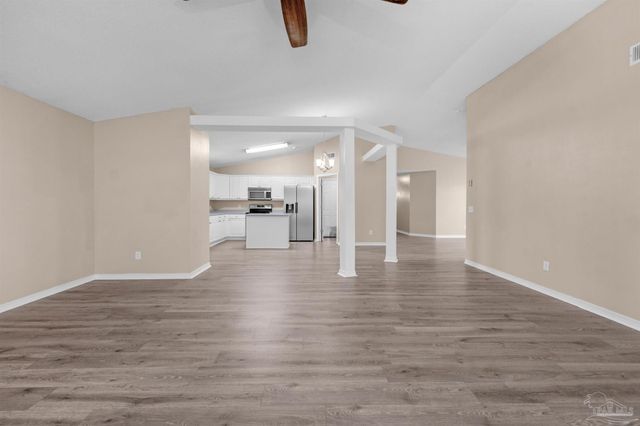 2227 Parker Pl Ct, Navarre, FL 32566