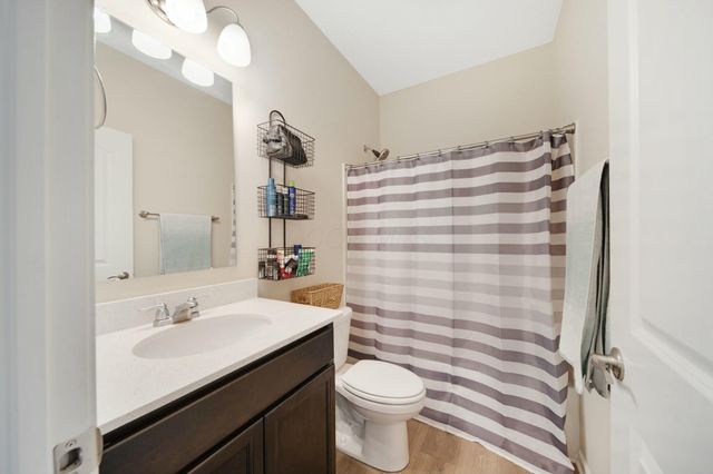 268 Mannaseh Drive W, Granville, OH 43023