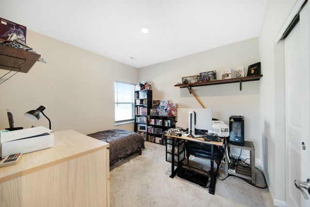 268 Mannaseh Drive W, Granville, OH 43023