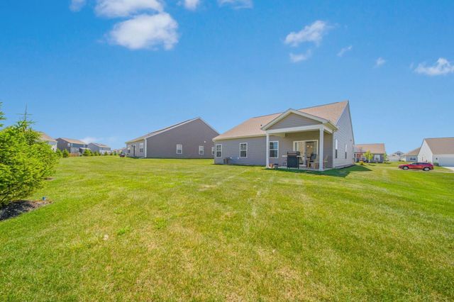 268 Mannaseh Drive W, Granville, OH 43023