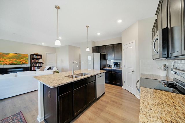268 Mannaseh Drive W, Granville, OH 43023