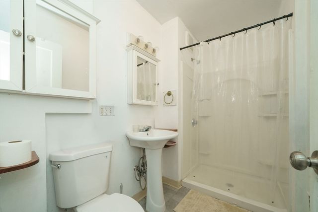 39 Strathmore Rd 3, Boston, MA 02135