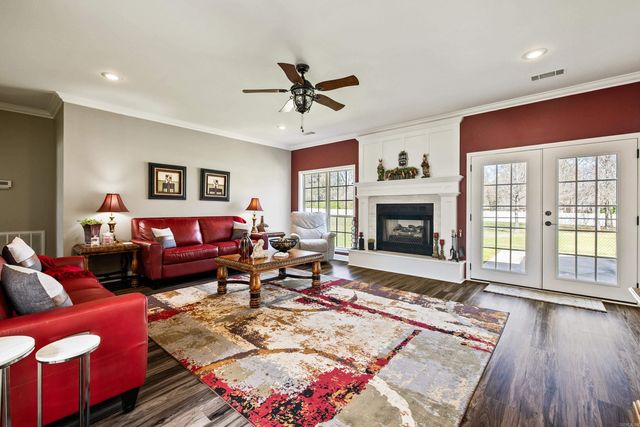 758 Quartz Drive, Benton, AR 72019