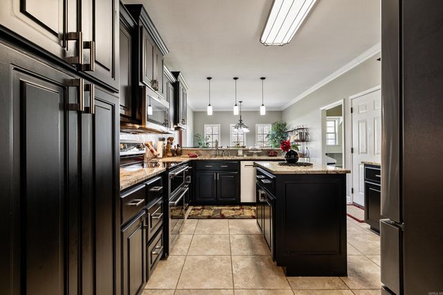 758 Quartz Drive, Benton, AR 72019