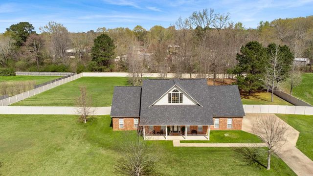758 Quartz Drive, Benton, AR 72019