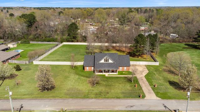 758 Quartz Drive, Benton, AR 72019