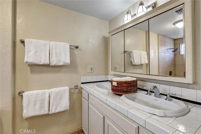19603 Enslow, Carson, CA 90746