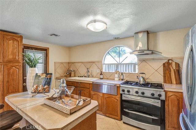 19603 Enslow, Carson, CA 90746