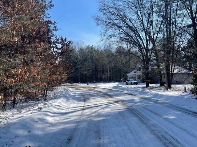 9098 Forest Pines Drive, Mecosta, MI 49332