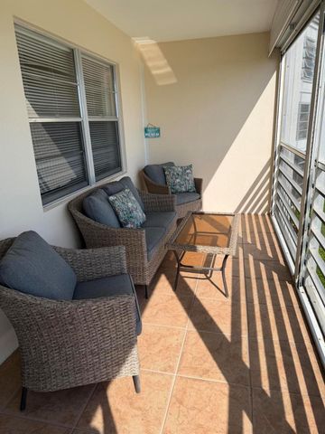 2029 Exeter B, Boca Raton, FL 33434