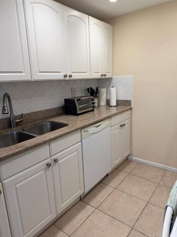 2029 Exeter B, Boca Raton, FL 33434