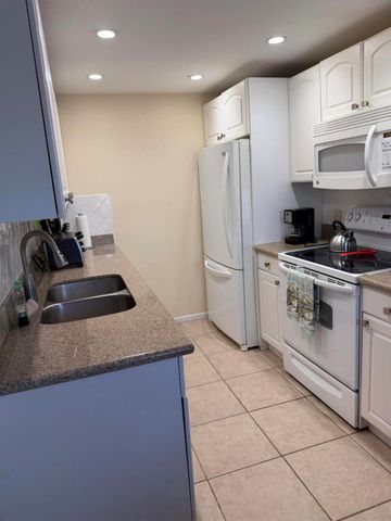 2029 Exeter B, Boca Raton, FL 33434