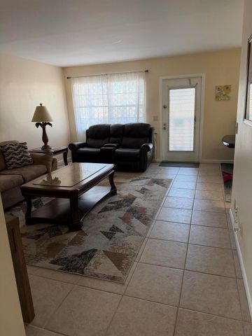 2029 Exeter B, Boca Raton, FL 33434