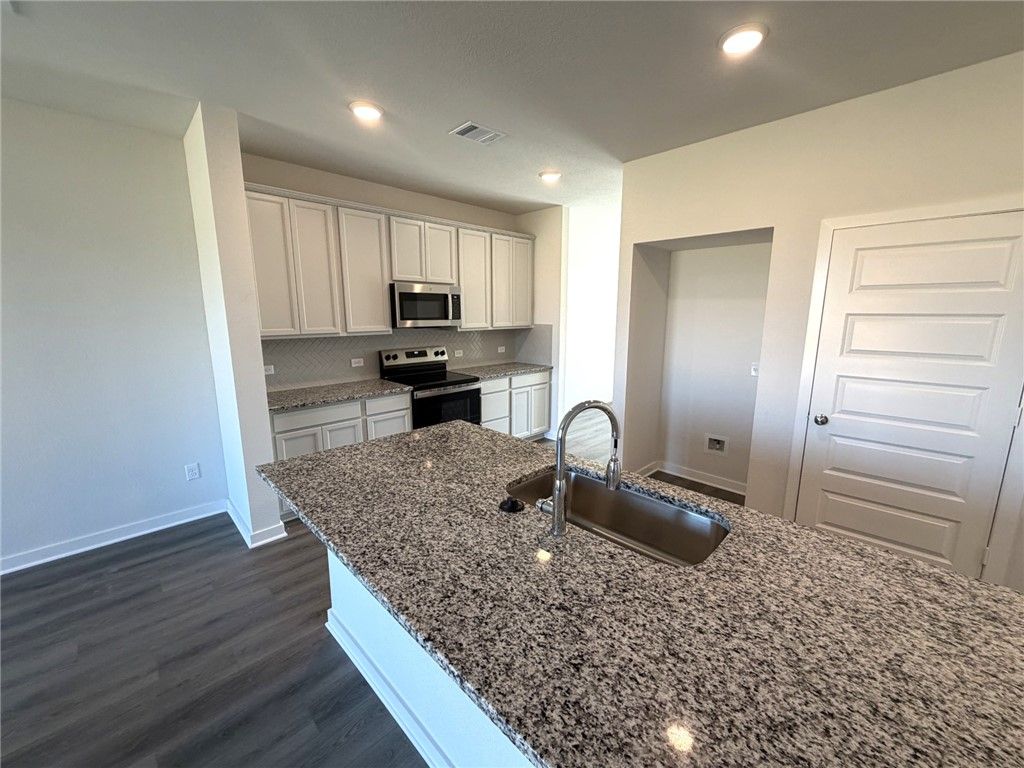 1972 Cambria Drive, Bryan, TX 77807 — photo 5