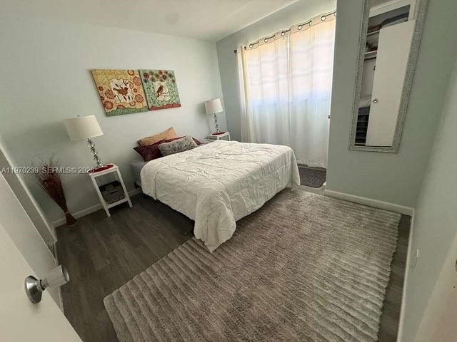 710 N K St 202, Lake Worth, FL 33460