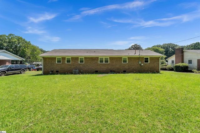 114 Fair Drive, Clinton, SC 29325